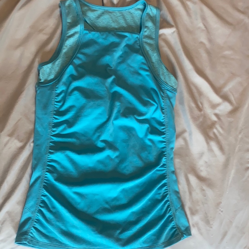 Key hole workout shirt